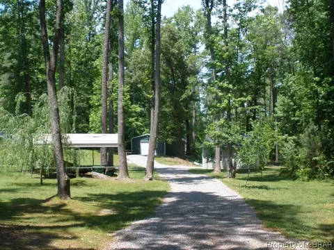 4591 Hill Trl, Gloucester, VA 23061 photo 3