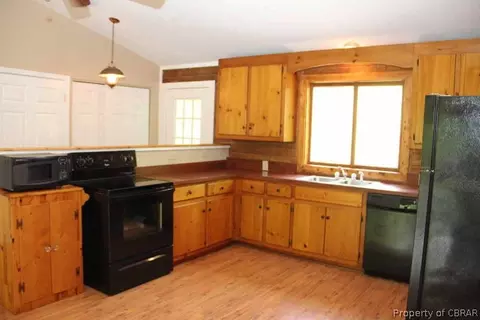 7435 Wagon Run Rd, Gloucester, VA 23061 photo 6