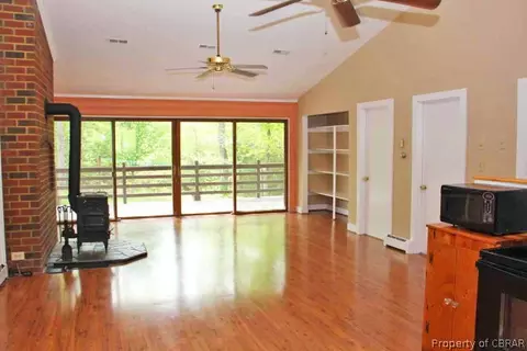 7435 Wagon Run Rd, Gloucester, VA 23061 photo 11