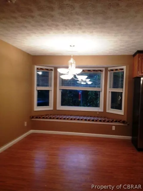 12352 Beech Trl, Gloucester, VA 23061 photo 4