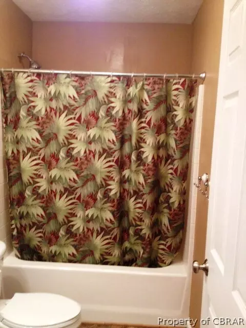 12352 Beech Trl, Gloucester, VA 23061 photo 17