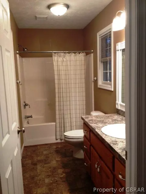 12352 Beech Trl, Gloucester, VA 23061 photo 14