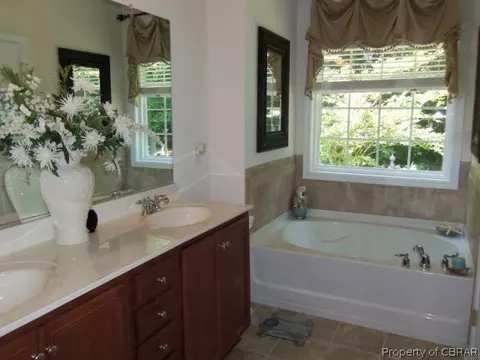 6236 Ruth Dr, Gloucester, VA 23061 photo 8