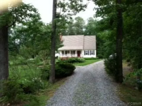 7591 Roaring Springs Rd, Gloucester, VA 23061 photo 2
