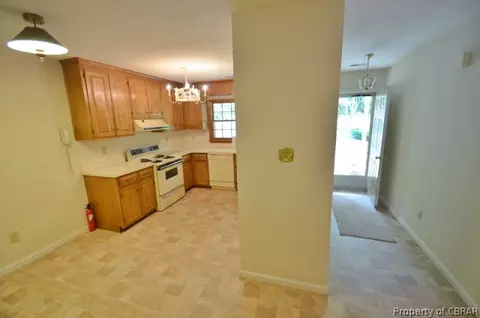 7598 Forbes Rd, Gloucester, VA 23061 photo 3