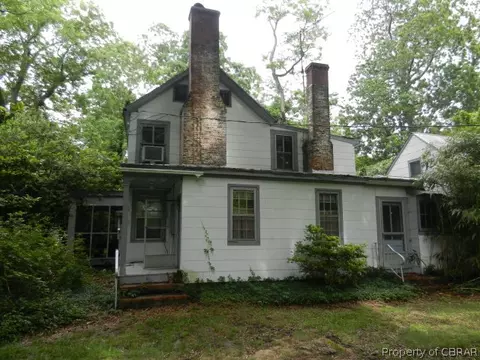 6131 Wiatt St, Gloucester, VA 23061 photo 3