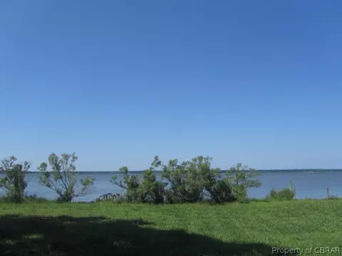 5084 Weaver Ln, Gloucester, VA 23061 photo 3