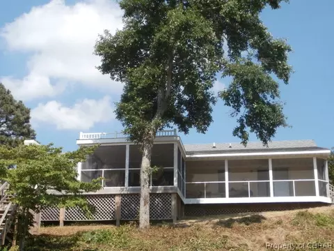 721 Plainview Rd, Topping, VA 23169 photo 6