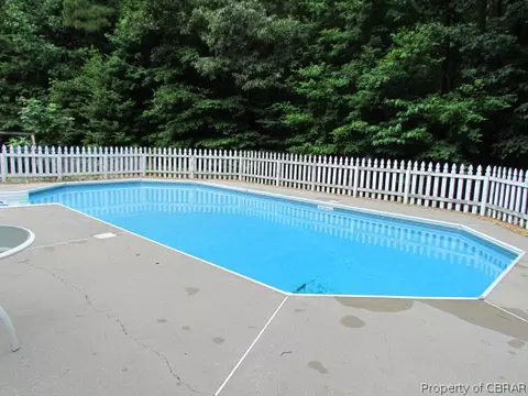 5721 King Ridge Rd, Gloucester, VA 23061 photo 5