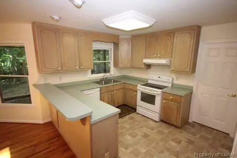 7608 Compromise Hill Rd, Gloucester, VA 23061 photo 10