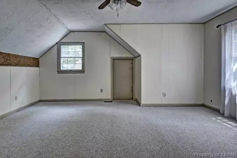 7842 Berkeley Dr, Gloucester Point, VA 23062 photo 18