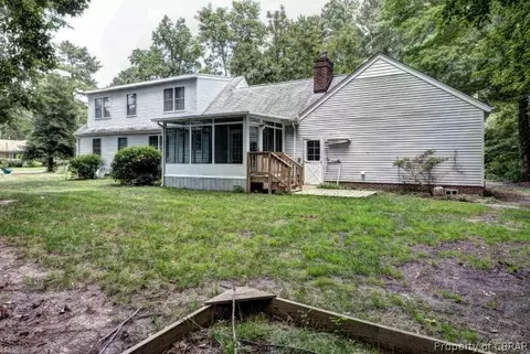 7842 Berkeley Dr, Gloucester Point, VA 23062 photo 25