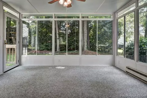 7842 Berkeley Dr, Gloucester Point, VA 23062 photo 13