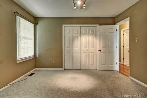 7842 Berkeley Dr, Gloucester Point, VA 23062 photo 15