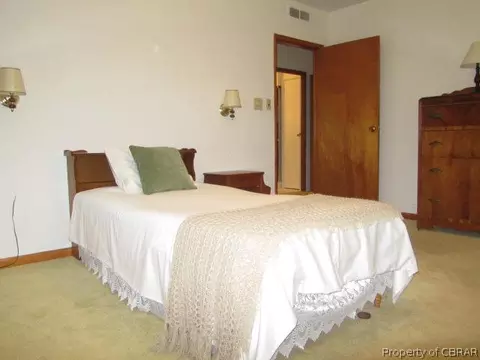 7702 Roaring Springs Rd, Gloucester, VA 23061 photo 7