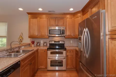 8 Fleetwood Cir, Mathews, VA 23109 photo 3