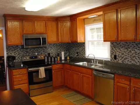 4296 Bufflehead Dr, Gloucester, VA 23061 photo 2