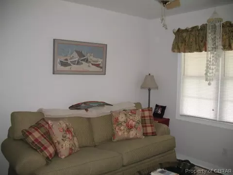 1584 Daniel Ave, North, VA 23128 photo 12