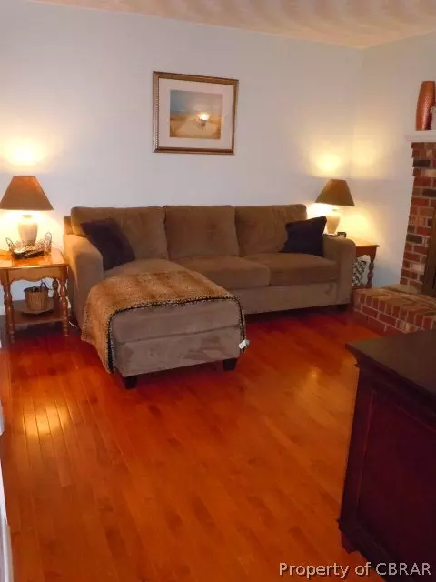 7504 Matoaka Ave, Gloucester Point, VA 23062 photo 6