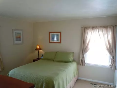 7504 Matoaka Ave, Gloucester Point, VA 23062 photo 5