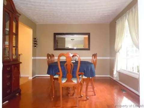 7504 Matoaka Ave, Gloucester Point, VA 23062 photo 4
