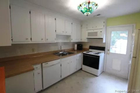 6508 Walter Reed Dr, Gloucester, VA 23061 photo 13