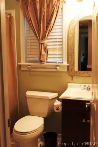8845 Marlfield Rd, Gloucester, VA 23061 photo 6