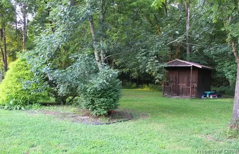 8845 Marlfield Rd, Gloucester, VA 23061 photo 13