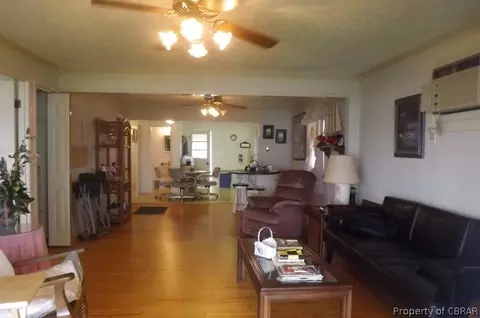 12163 Roane Ave, Gloucester, VA 23061 photo 12