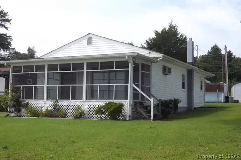 12163 Roane Ave, Gloucester, VA 23061 photo 1