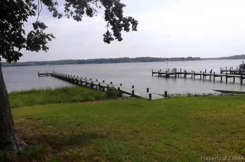 12163 Roane Ave, Gloucester, VA 23061 photo 19