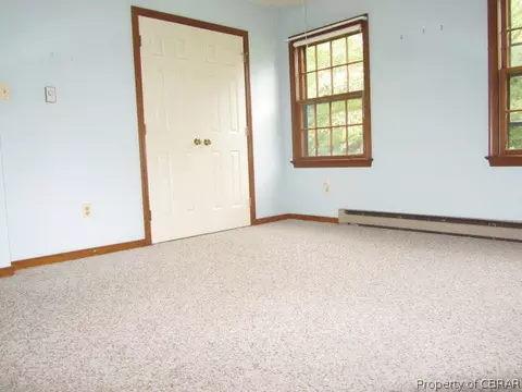 7266 Dutton Rd, Gloucester, VA 23061 photo 6