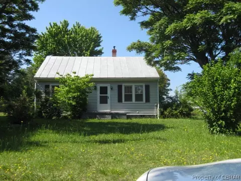 4286 General Puller Hwy, Saluda, VA 23149 photo 1
