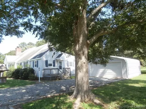 2647 Weems Rd, Weems, VA 22576 photo 12