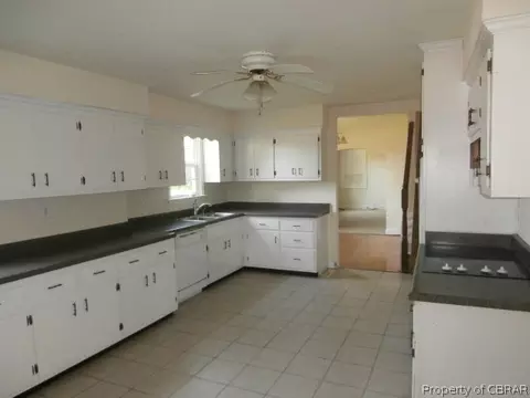 2647 Weems Rd, Weems, VA 22576 photo 11