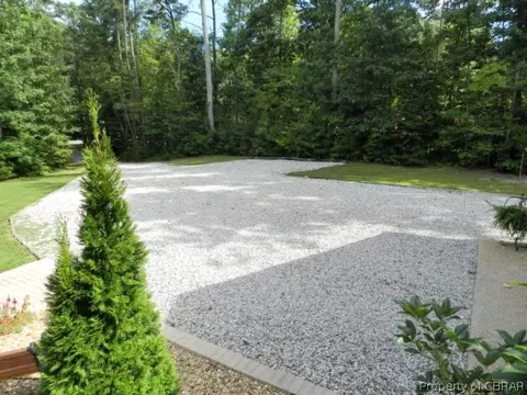 10409 Figg Shop Rd, Gloucester, VA 23061 photo 18