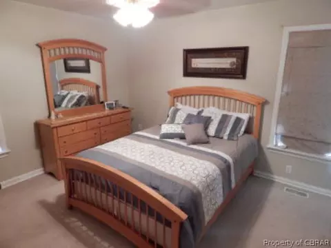 6685 Kimberly Dr, Gloucester, VA 23061 photo 12
