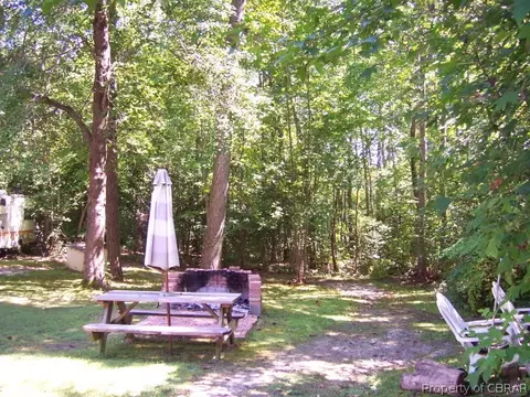 8251 Ark Rd, Gloucester, VA 23061 photo 5