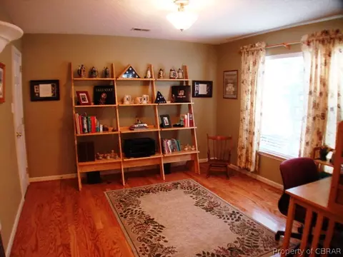 8379 Kitchener Dr, Gloucester, VA 23061 photo 4