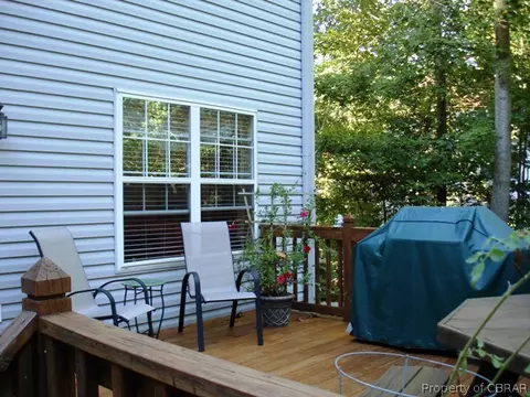 8379 Kitchener Dr, Gloucester, VA 23061 photo 6