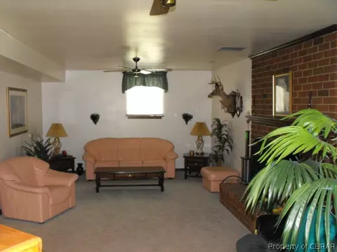 5397 Millwood Dr, Gloucester, VA 23061 photo 4