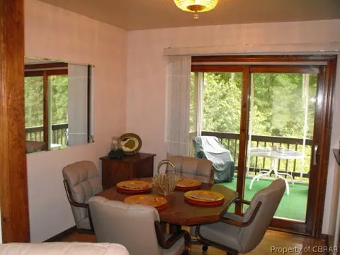 5397 Millwood Dr, Gloucester, VA 23061 photo 3