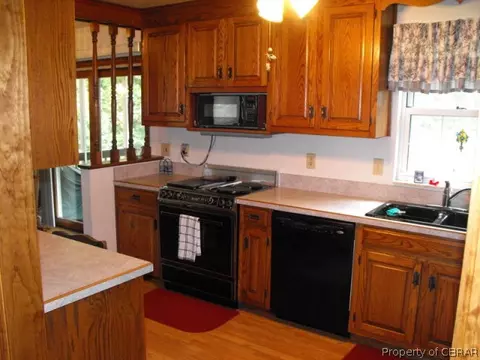5397 Millwood Dr, Gloucester, VA 23061 photo 2
