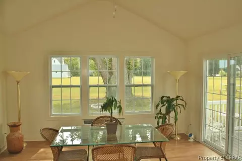 724 Benson Rd, Weems, VA 22576 photo 13