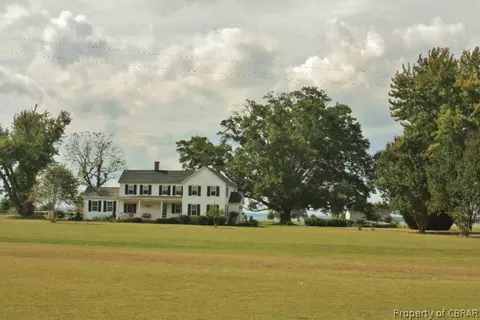 724 Benson Rd, Weems, VA 22576 photo 2