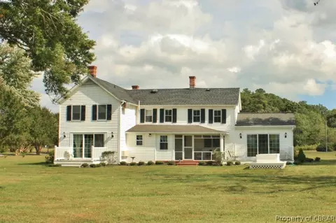 724 Benson Rd, Weems, VA 22576 photo 3