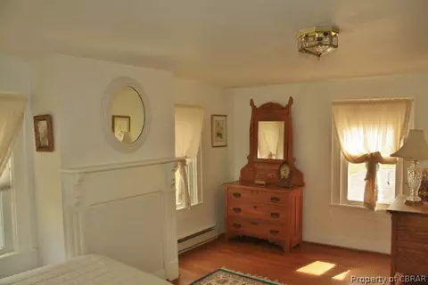 724 Benson Rd, Weems, VA 22576 photo 17