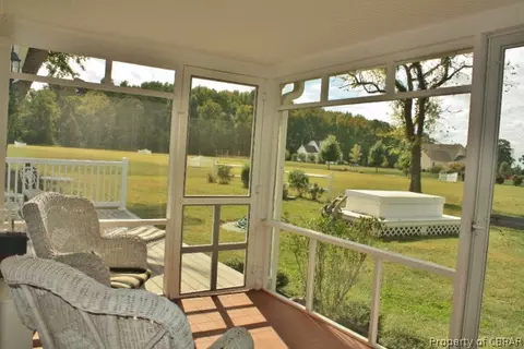 724 Benson Rd, Weems, VA 22576 photo 6