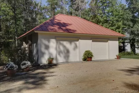 439 Yankee Point Rd, Lancaster, VA 22503 photo 32