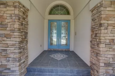 439 Yankee Point Rd, Lancaster, VA 22503 photo 5